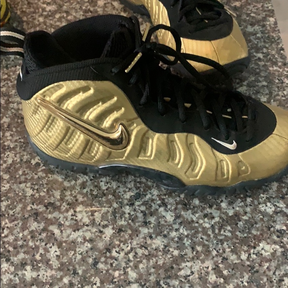 Boys Nike Foamposite Gold
